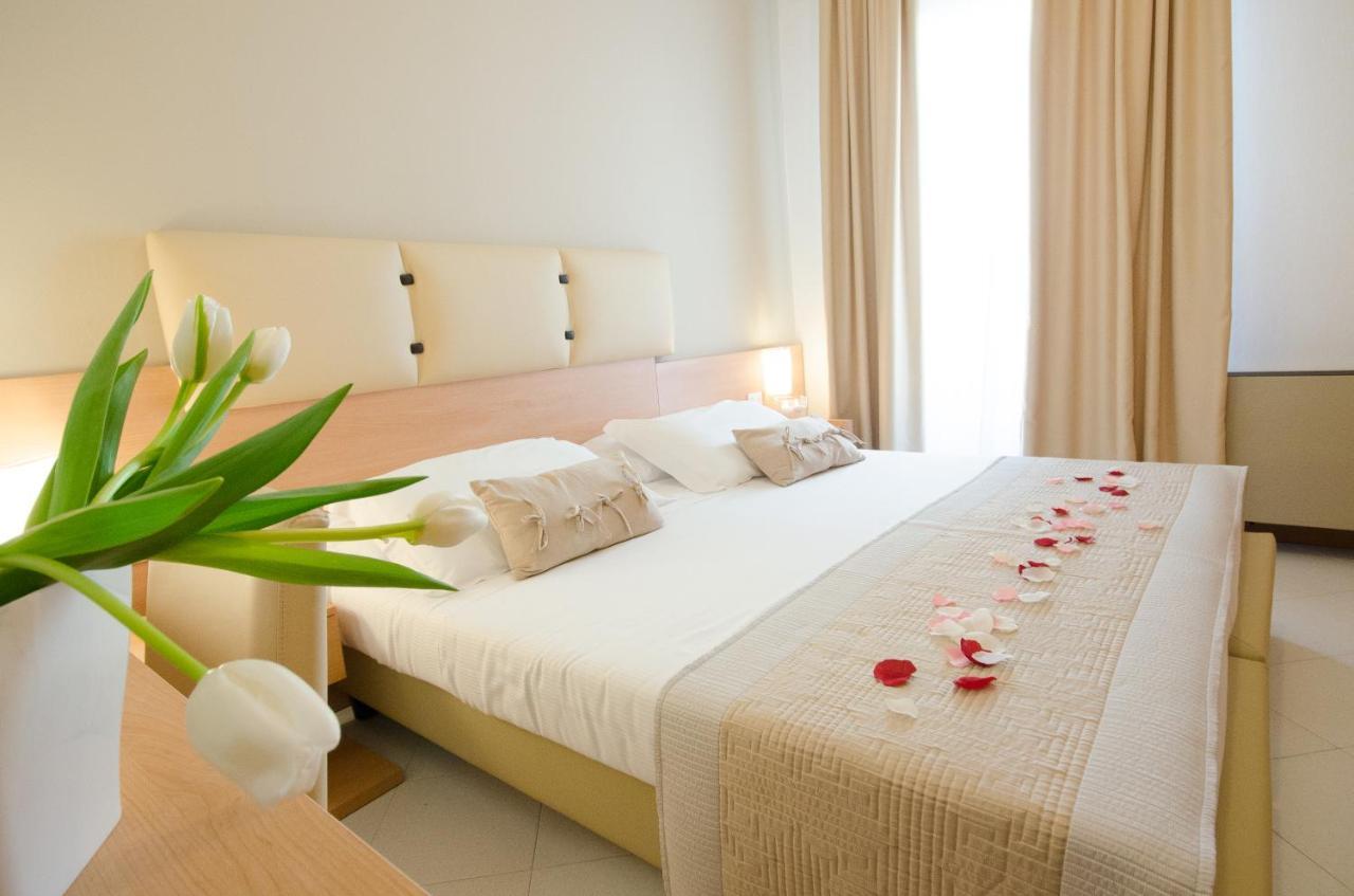 Hotel Al Sole Bardolino Kültér fotó