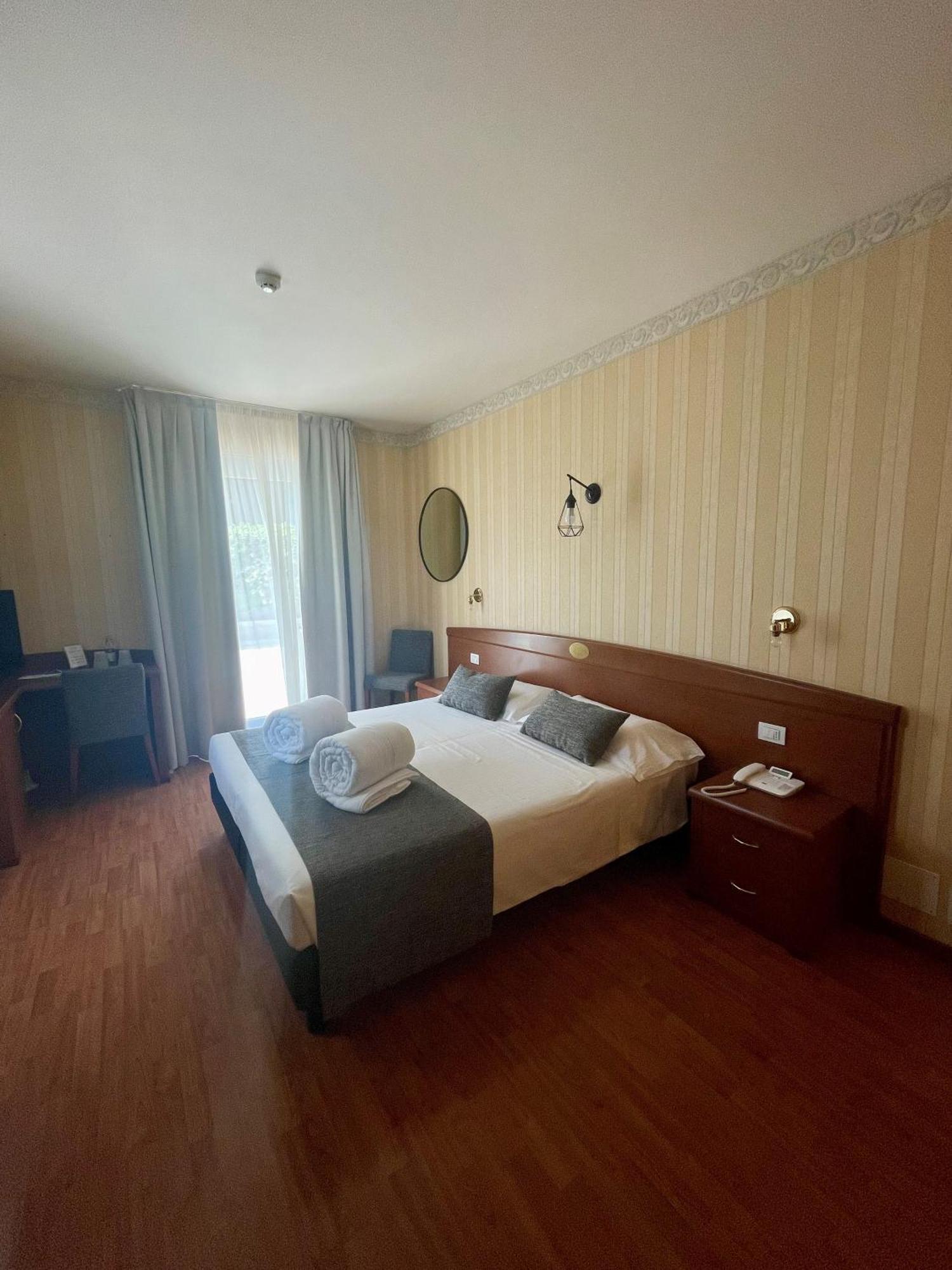 Hotel Al Sole Bardolino Szoba fotó