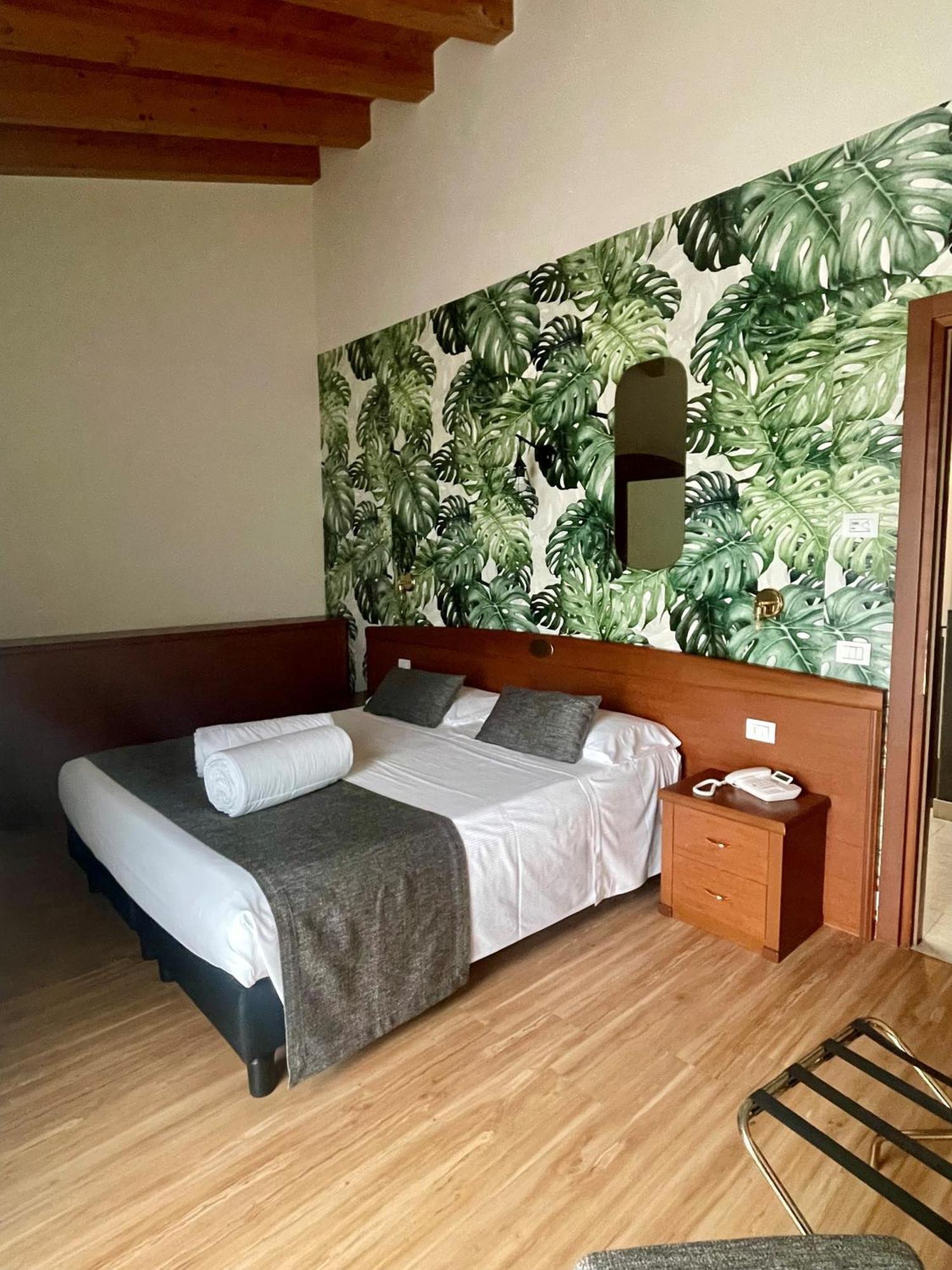 Hotel Al Sole Bardolino Kültér fotó