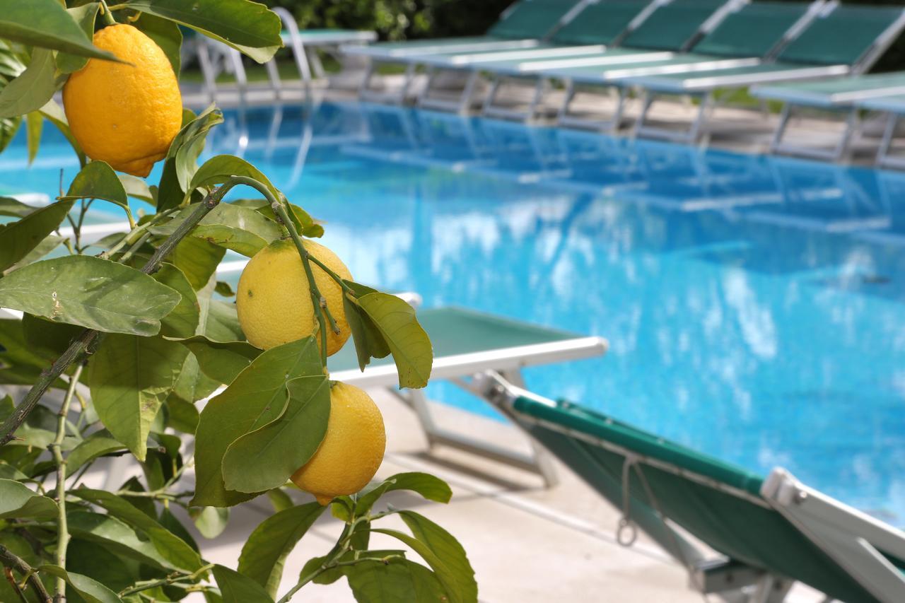 Hotel Al Sole Bardolino Kültér fotó